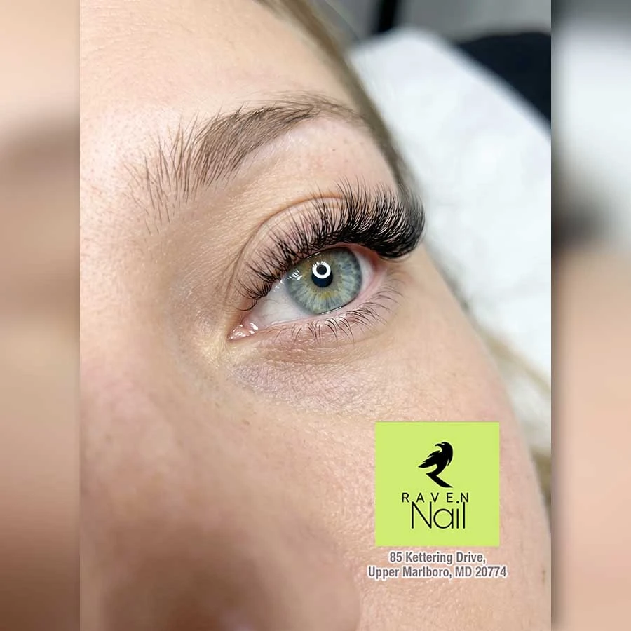 Raven nails_Eyelash service